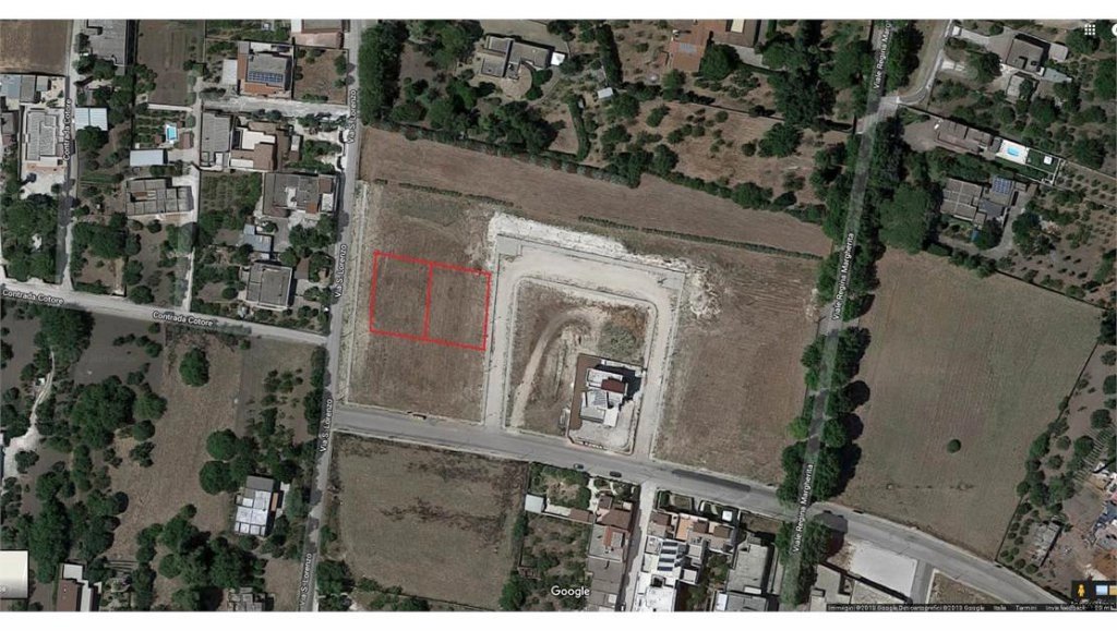 Lotti edificabili a breve distanza dal centro